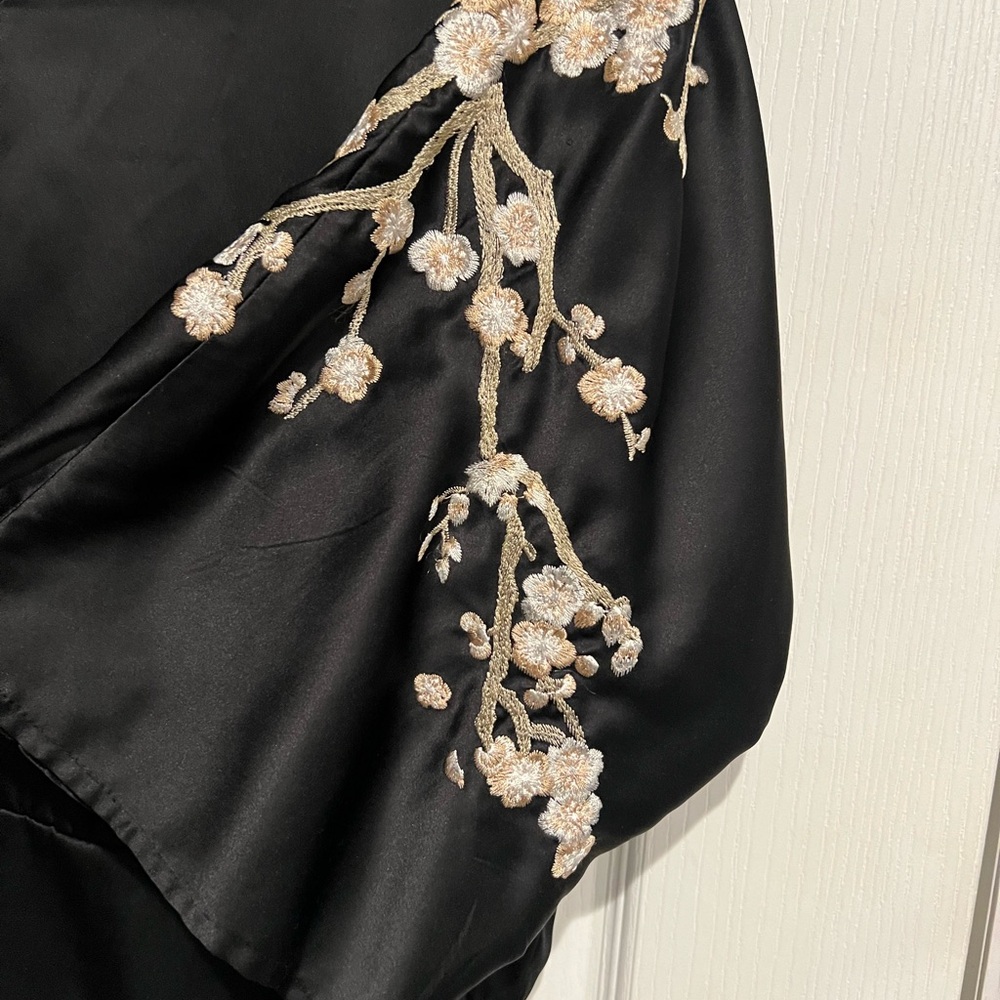 New York & Company Black Embellished Kimono Blouse - Picture 3 of 5